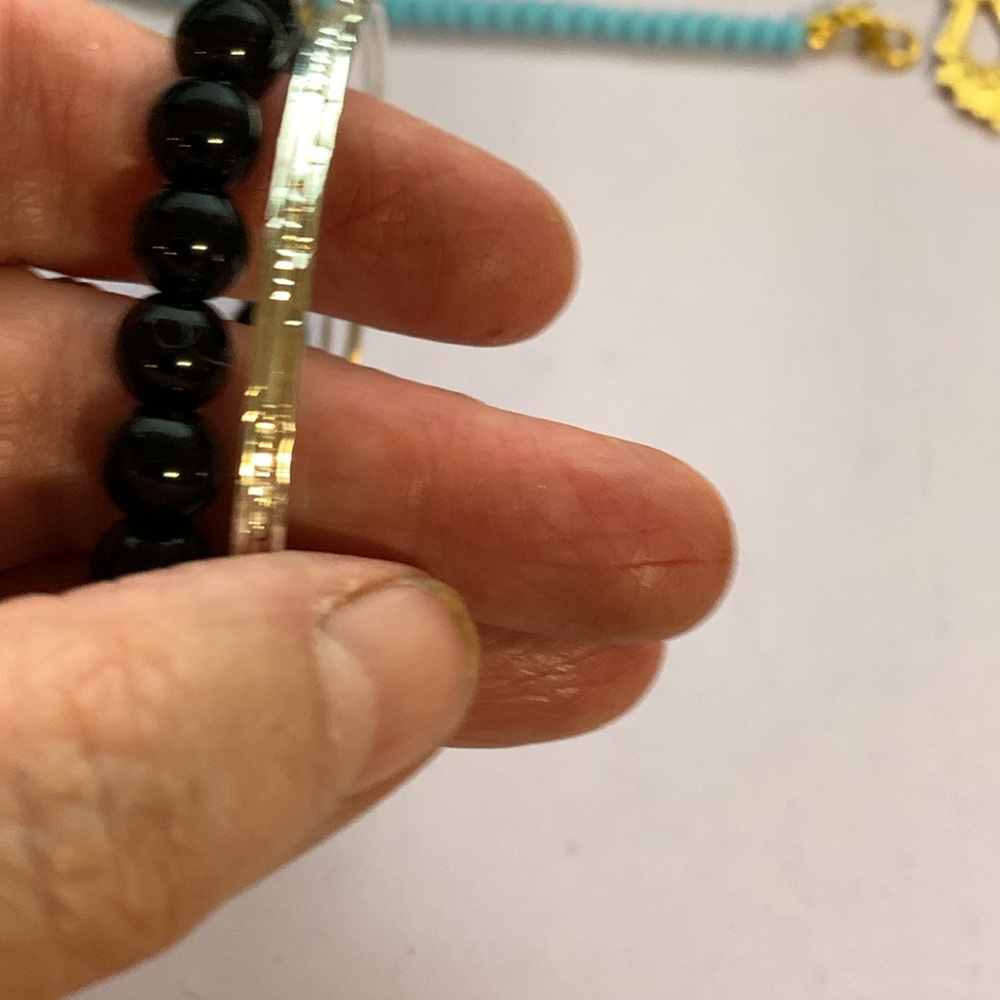Four bracelets - Picture 5 of 6
